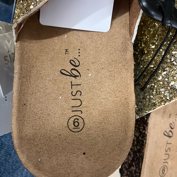 JustB bling slides size 6 gold and Tan - Picture 2 of 7
